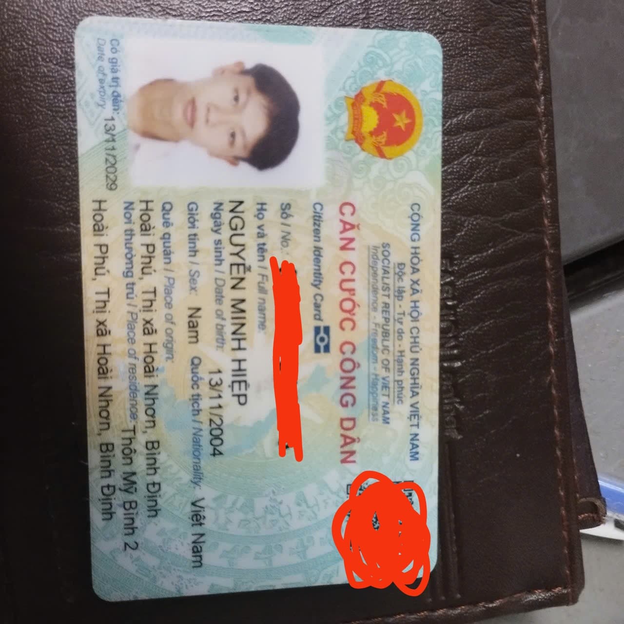 Rơi ví Nguyễn Minh Hiệp 