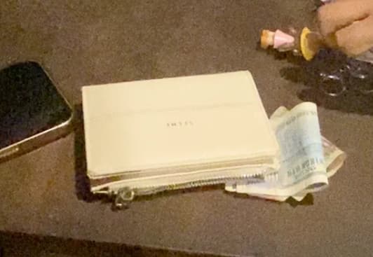 em có rới ví giấy tờ tuyền thân Nguyễn Thanh Tuyền rơi ở long xuyên an giang