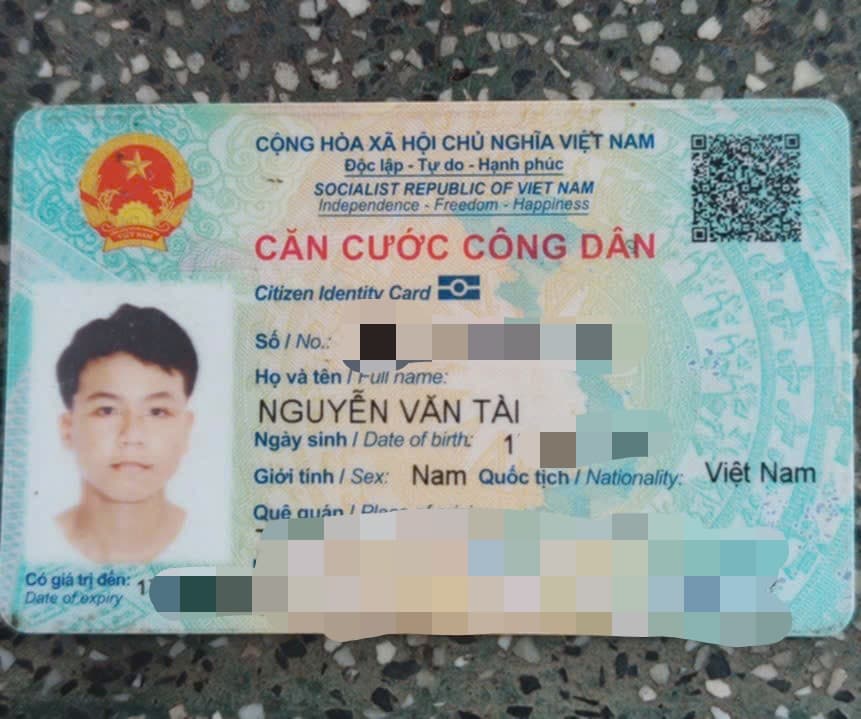 Ví màu đen Nguyễn Văn Tài 2005 rơi ơi đường võ văn kiệt hầm sông Sài Gòn quận 1