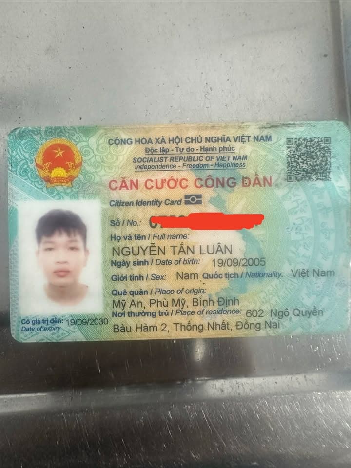 Đánh rơi ví giấy tờ